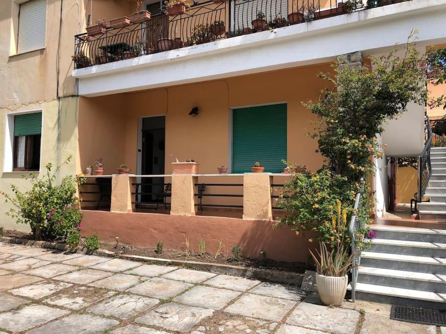 Casa Indipendente Zona Centrale ลามัดดาเลนา ภายนอก รูปภาพ